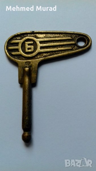 Стар ключ за мотор, снимка 1