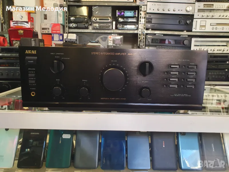 Усилвател AKAI AM-37 Две по 90 вата на 4 ома. В отлично техническо и визуално състояние., снимка 1