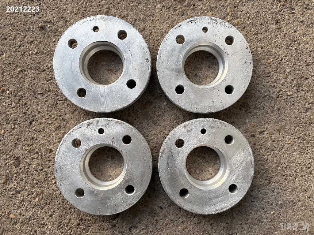 4 броя алуминиеви фланци за Renault, снимка 1