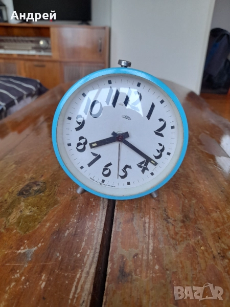 Стар настолен часовник,будилник Prim, снимка 1