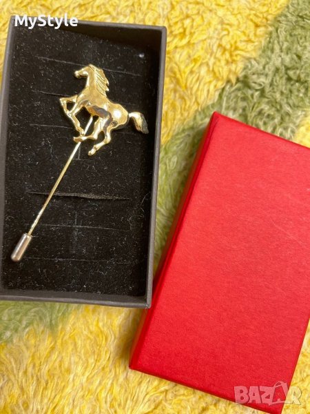 Брошка на Andrew’s, снимка 1