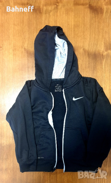 Якета ,пуловери,анораци, снимка 1