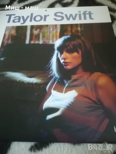Taylor Swift 2025 календар официален + Taylor's London Tube Map / Тейлър Суифт, снимка 1