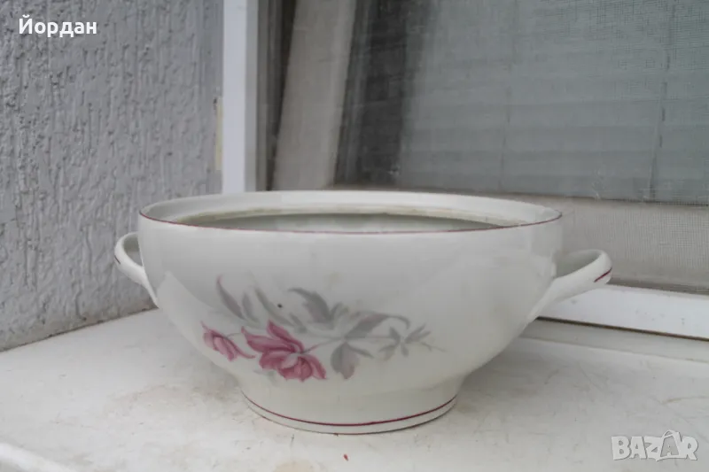 Български порцеланов супник, снимка 1