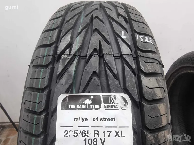 1бр лятна гума 235/65/17 UNIROYAL L01522 , снимка 1