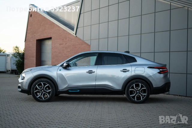 Citroën ë-C4 X – 2024 г., най-високо ниво на оборудване, като нова!, снимка 2 - Автомобили и джипове - 52323413