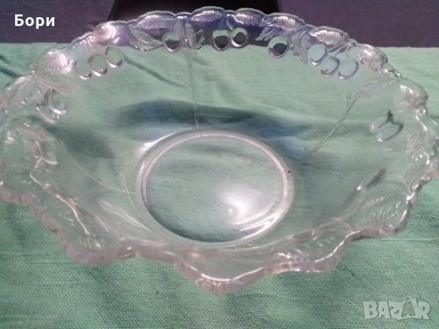 Българско цветно стъкло, снимка 5 - Чинии - 34274232