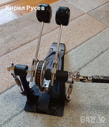 Двоен педал за барабани Pearl, снимка 2 - Ударни инструменти - 54162706