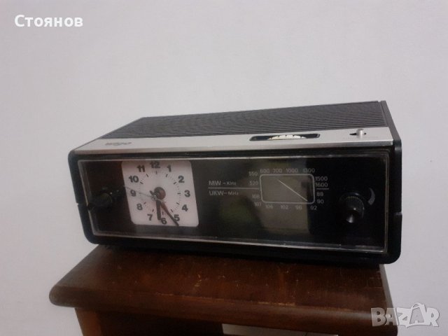 Радио транзистори GRUNDIG, ITT, UNIVERSUM, PHILIPS, LOEWE, SONATA, DOROTA, WIGO RW2 , снимка 4 - Радиокасетофони, транзистори - 38807962