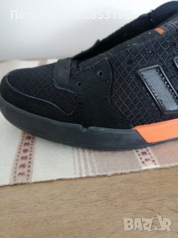 Globe спортни обувки , снимка 14 - Спортни обувки - 36734105