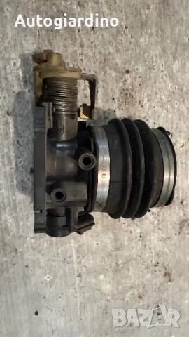 Дроселова Клапа за Ford Fiesta -  XS4U-9E927 / YS6U-DB / 010122F3, снимка 2 - Части - 52841427
