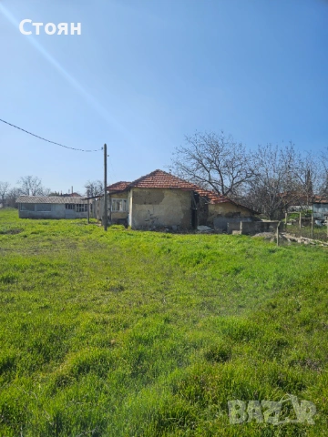 3 парцела с къща в с. Оряховица, снимка 3 - Парцели - 53926691