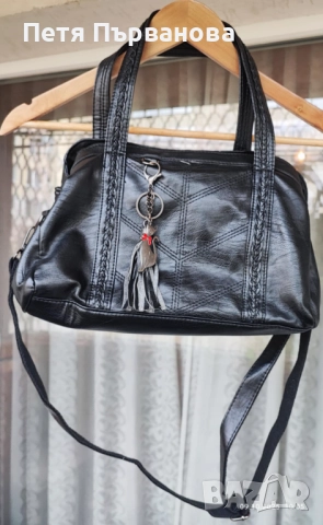 НОВА Дамска чанта, снимка 2 - Чанти - 51994630