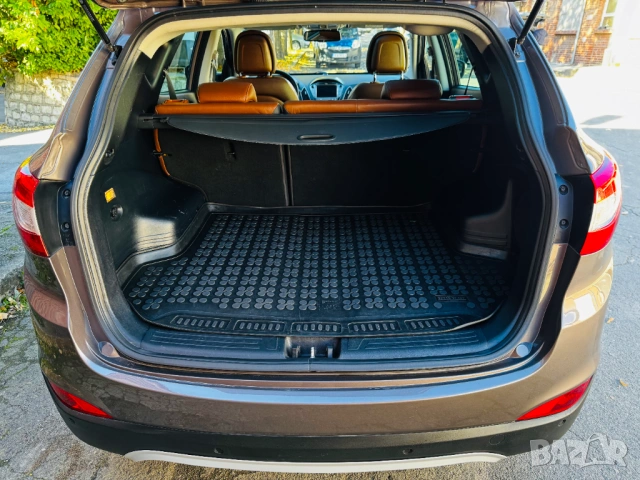 Hyundai ix35 2.0 CRDI GP PREMIUM, снимка 14 - Автомобили и джипове - 53308256