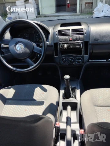 Фолксваген Поло 1,2, 2003 г., снимка 6 - Автомобили и джипове - 50444893