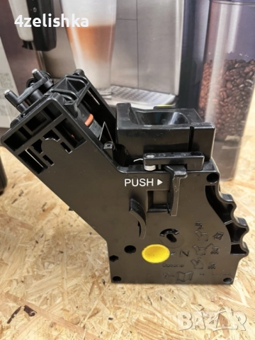 Philips LatteGo 5400, модел EP 5447/90 - внос , с БГ меню, снимка 4 - Кафемашини - 52949791