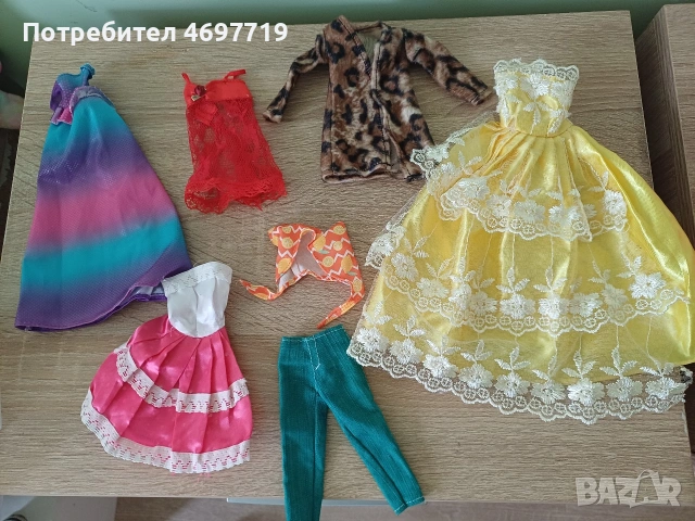 Преносим гардероб на Барби, снимка 9 - Кукли - 54266156