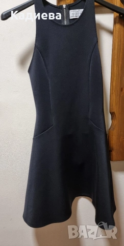 черна къса рокля - Abercrombie & Fitch.