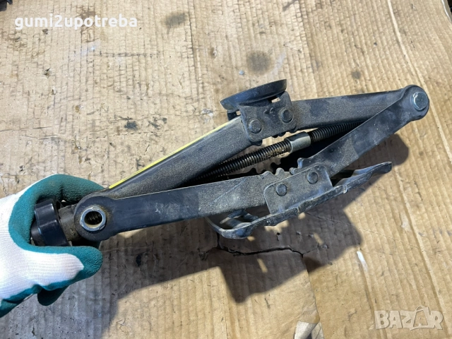 Авто Крик Авариен Крик Mercedes A B Class A1685830415, снимка 3 - Аксесоари и консумативи - 52141285