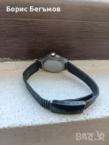 Дамски часовник Заря, снимка 3 - Дамски - 51326377