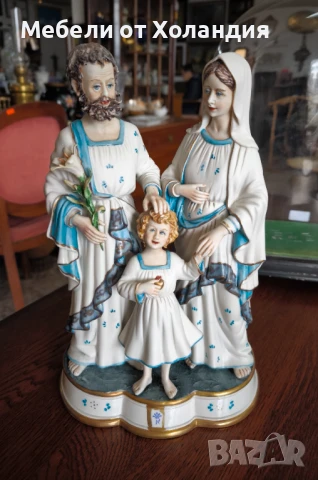 Порцеланова статуетка Capodimonte, снимка 2 - Статуетки - 50999877