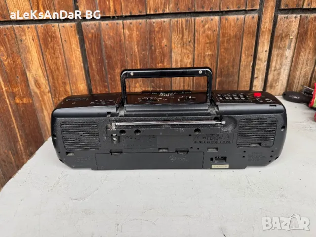 Радио касетофон Panasonic , снимка 2 - Радиокасетофони, транзистори - 49261206