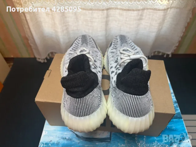 adidas Yeezy 350 V2 CMPCT Slate Panda, снимка 5 - Маратонки - 56461705