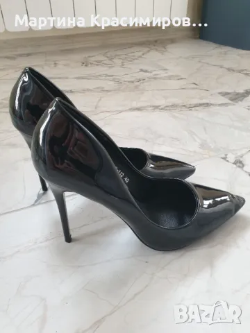 Лачени обувки 