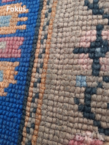 Стар вълнен ръчно тъкан и бродиран килим - килимче, снимка 3 - Антикварни и старинни предмети - 53348250