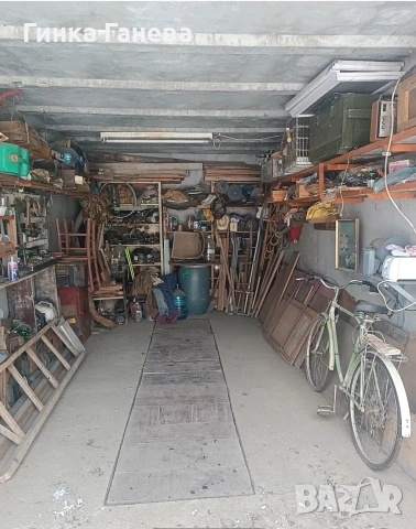 Продавам монолитен  гараж , паркомясто ., снимка 3 - Гаражи и паркоместа - 53356561