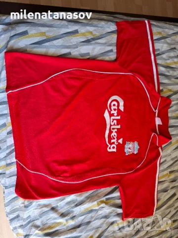 Футболна фланелка на фк ЛИВЪРПУЛ.