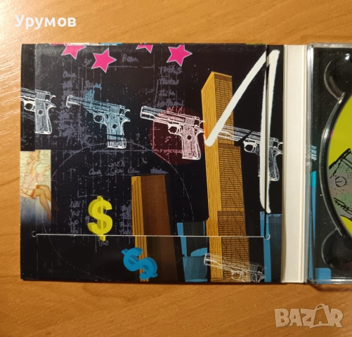 CD The Audience  – Hired Murderers /Дебютен албум на групата/, снимка 3 - CD дискове - 53155110