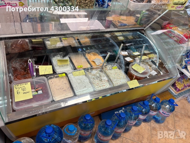 Продавам хоризонтални витрини с 2,5 г гаранция 