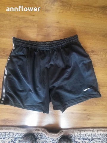 Шорти къси панталони Nike L, снимка 1 - Спортни дрехи, екипи - 37655817