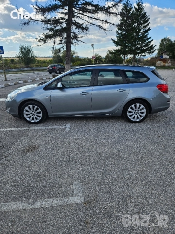 Опел Астра Sport Turet 1.3 CDTI !!!, снимка 6 - Автомобили и джипове - 52004912