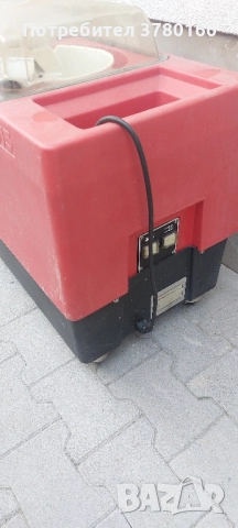 Перяща прахосмукачка Clarke , снимка 4 - Прахосмукачки - 52144314