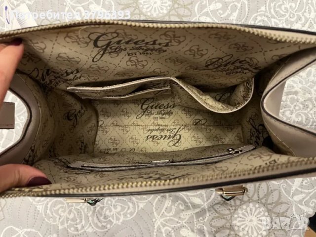 Чанта GUESS, снимка 6 - Чанти - 48734152