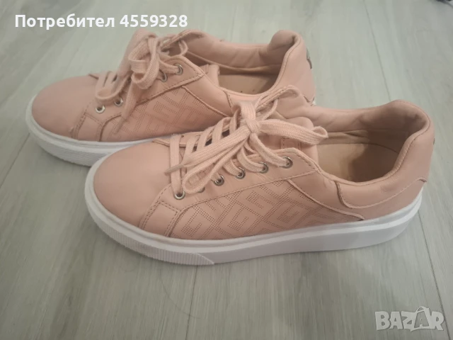 Сникърси GUESS, снимка 1