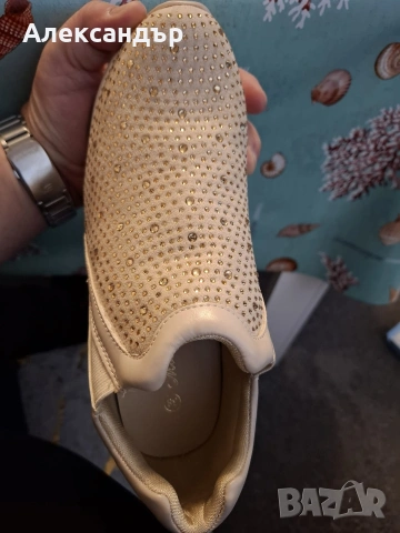 маратонки, снимка 2 - Детски маратонки - 54032355