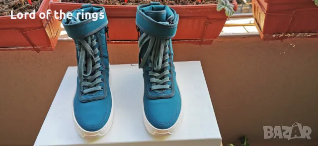 Оригинални маркови дамски сникърси FEAR OF GOD - 35 номер, снимка 6 - Маратонки - 49993051