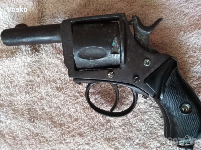 Револвер булдог, снимка 3 - Антикварни и старинни предмети - 54006067