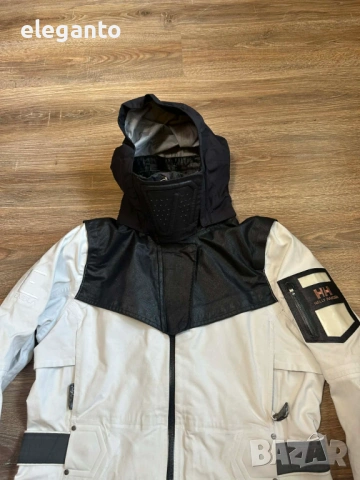 Висок клас дамска Helly Hansen Embla All Season Parka , L размер, снимка 9 - Якета - 53973946