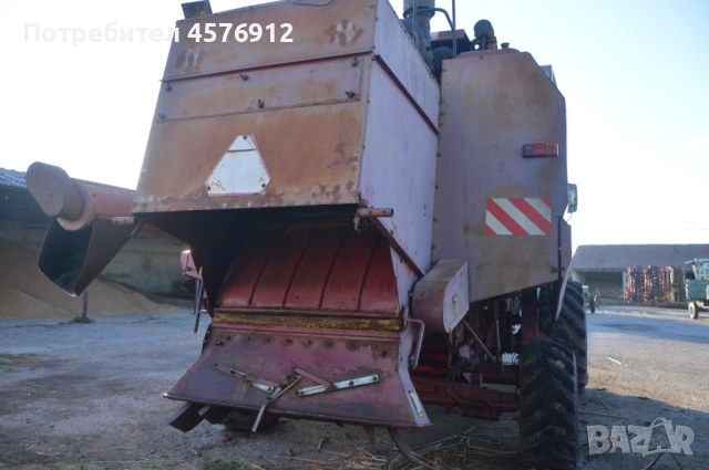 Комбайн Gomselmash GS812, снимка 9 - Селскостопанска техника - 51503478