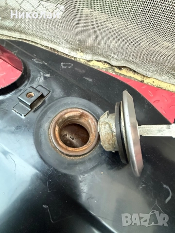 Резервоар и седалка за мотор , снимка 5 - Части - 53261534