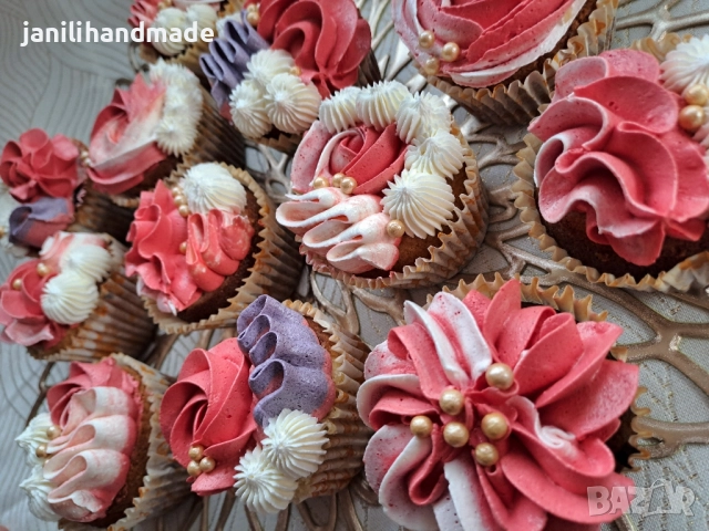 Мъфини с маслен крем, подарък