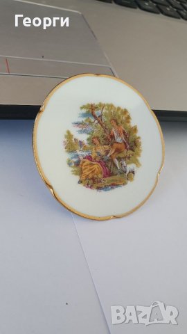 Красива порцеланова чинийка на Limoges , снимка 3 - Антикварни и старинни предмети - 38180640