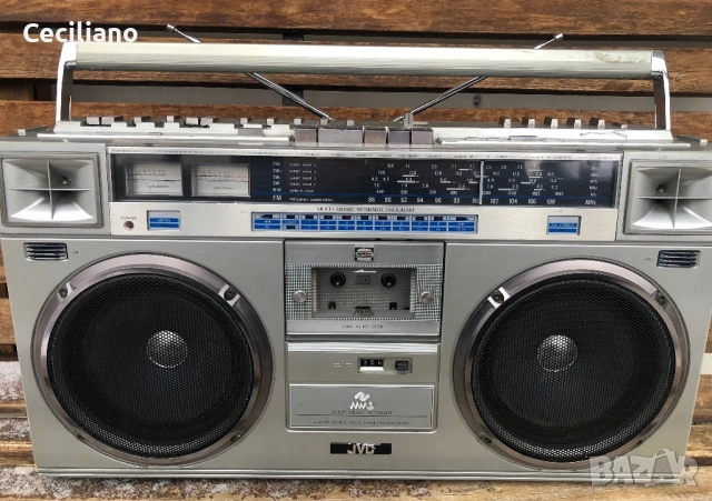 Радиокасетофон JVC RC M70