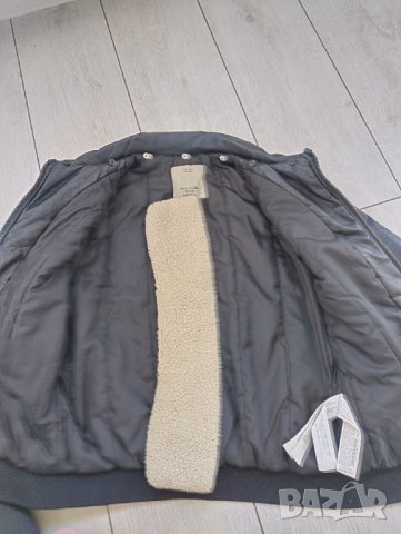Кожено яке за момче Zara 140 см, снимка 3 - Детски якета и елеци - 42824853