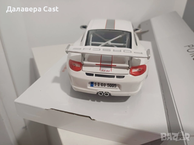 1/18 Porsche 911 GT3 rs 4.0  Bburago , снимка 6 - Колекции - 54361838