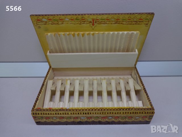 Стара дървена кутия за цигари – табакера